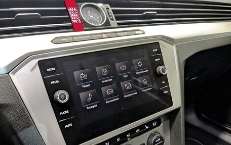 Volkswagen Passat B8 рестайлинг, 2018 год, 1 915 000 рублей, 15 фотография