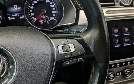 Volkswagen Passat B8 рестайлинг, 2018 год, 1 915 000 рублей, 26 фотография