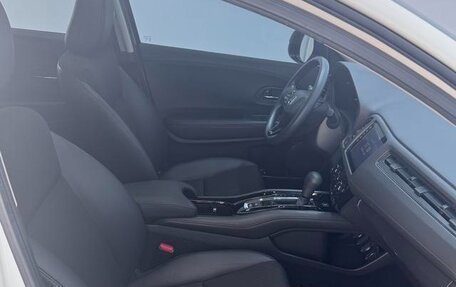 Honda Vezel, 2021 год, 1 560 000 рублей, 7 фотография