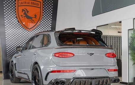 Bentley Bentayga I, 2025 год, 62 000 000 рублей, 6 фотография