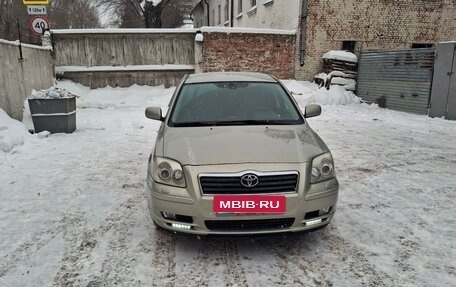 Toyota Avensis III рестайлинг, 2006 год, 950 000 рублей, 2 фотография