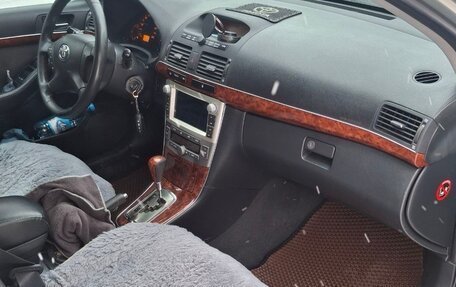 Toyota Avensis III рестайлинг, 2006 год, 950 000 рублей, 13 фотография