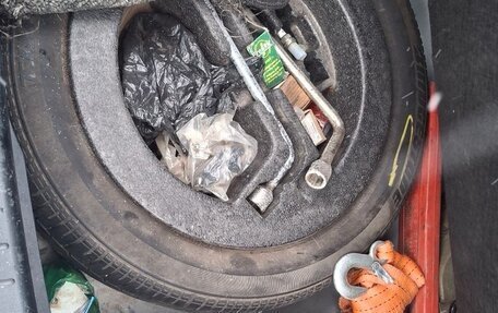 Toyota Avensis III рестайлинг, 2006 год, 950 000 рублей, 19 фотография