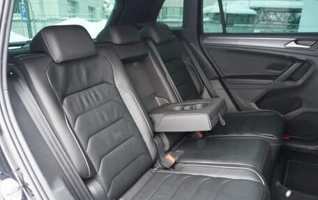 Volkswagen Tiguan II, 2020 год, 4 380 000 рублей, 8 фотография