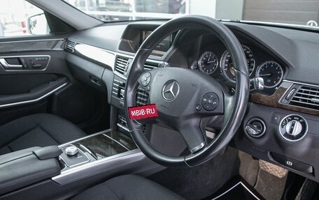 Mercedes-Benz E-Класс, 2011 год, 1 498 000 рублей, 14 фотография