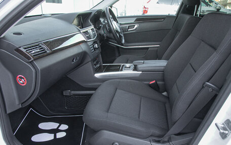 Mercedes-Benz E-Класс, 2011 год, 1 498 000 рублей, 24 фотография