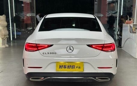 Mercedes-Benz CLS, 2021 год, 6 200 000 рублей, 5 фотография