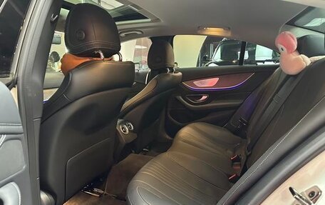 Mercedes-Benz CLS, 2021 год, 6 200 000 рублей, 10 фотография