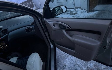 Ford Focus IV, 1999 год, 250 000 рублей, 15 фотография