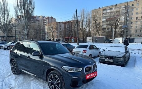 BMW X5, 2019 год, 5 200 000 рублей, 4 фотография