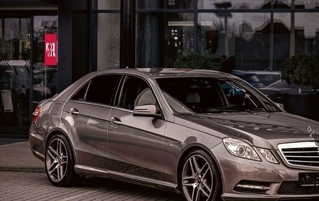 Mercedes-Benz E-Класс, 2012 год, 1 695 000 рублей, 7 фотография