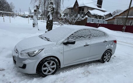 Hyundai Solaris II рестайлинг, 2013 год, 595 000 рублей, 8 фотография