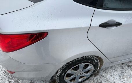 Hyundai Solaris II рестайлинг, 2013 год, 595 000 рублей, 22 фотография