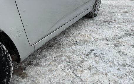 Hyundai Solaris II рестайлинг, 2013 год, 595 000 рублей, 24 фотография