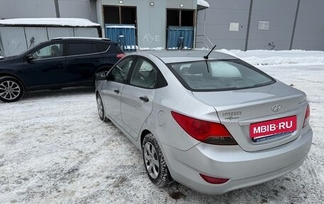 Hyundai Solaris II рестайлинг, 2013 год, 595 000 рублей, 19 фотография