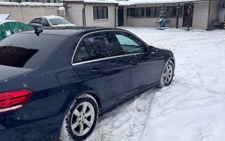 Mercedes-Benz E-Класс, 2015 год, 2 000 000 рублей, 4 фотография