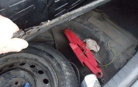 Toyota Corolla, 2004 год, 295 000 рублей, 16 фотография