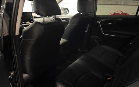 Toyota RAV4, 2021 год, 4 110 000 рублей, 10 фотография