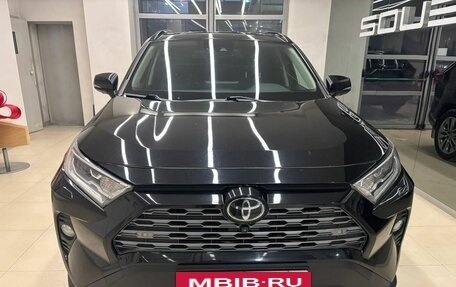 Toyota RAV4, 2021 год, 4 110 000 рублей, 2 фотография