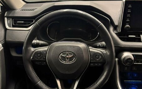 Toyota RAV4, 2021 год, 4 110 000 рублей, 17 фотография