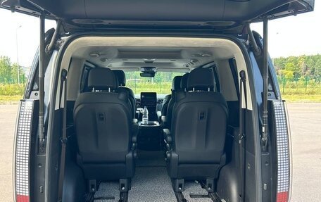 Hyundai Staria, 2021 год, 5 200 000 рублей, 4 фотография