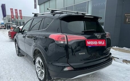 Toyota RAV4, 2016 год, 1 799 000 рублей, 5 фотография