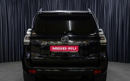 Toyota Land Cruiser Prado 150 рестайлинг 2, 2021 год, 6 498 000 рублей, 6 фотография
