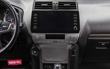 Toyota Land Cruiser Prado 150 рестайлинг 2, 2021 год, 6 498 000 рублей, 15 фотография