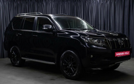 Toyota Land Cruiser Prado 150 рестайлинг 2, 2021 год, 6 498 000 рублей, 3 фотография