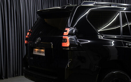 Toyota Land Cruiser Prado 150 рестайлинг 2, 2021 год, 6 498 000 рублей, 22 фотография