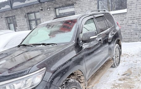 Toyota Land Cruiser Prado 150 рестайлинг 2, 2018 год, 5 000 000 рублей, 2 фотография