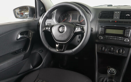 Volkswagen Polo VI (EU Market), 2015 год, 699 000 рублей, 13 фотография