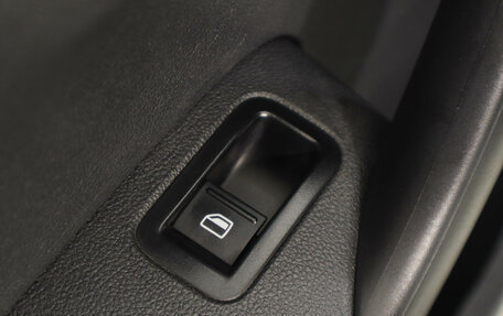 Volkswagen Polo VI (EU Market), 2015 год, 699 000 рублей, 23 фотография