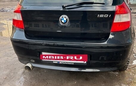 BMW 1 серия, 2004 год, 750 000 рублей, 2 фотография