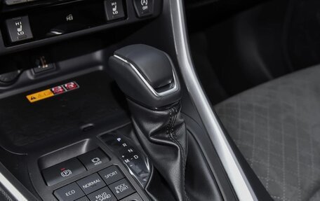 Toyota RAV4, 2025 год, 3 920 000 рублей, 18 фотография