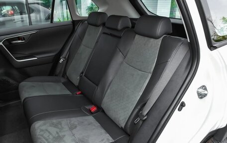 Toyota RAV4, 2025 год, 3 920 000 рублей, 16 фотография