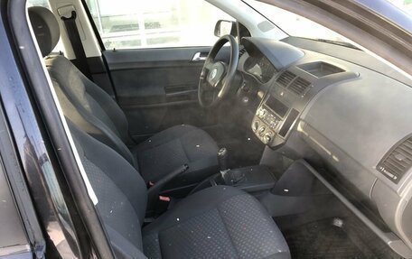 Volkswagen Polo IV рестайлинг, 2003 год, 350 000 рублей, 9 фотография