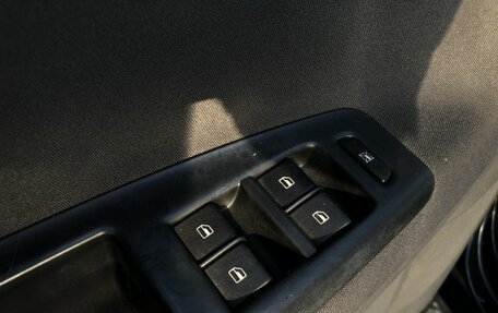 Volkswagen Polo IV рестайлинг, 2003 год, 350 000 рублей, 13 фотография