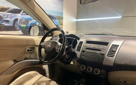 Mitsubishi Outlander III рестайлинг 3, 2008 год, 1 150 000 рублей, 11 фотография