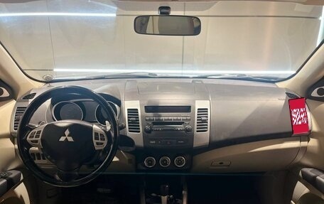 Mitsubishi Outlander III рестайлинг 3, 2008 год, 1 150 000 рублей, 14 фотография