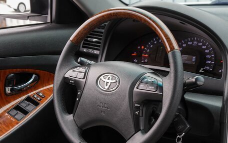 Toyota Camry, 2010 год, 1 300 000 рублей, 18 фотография