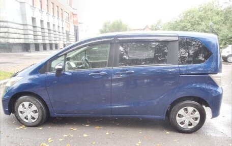 Honda Freed I, 2013 год, 1 389 000 рублей, 5 фотография