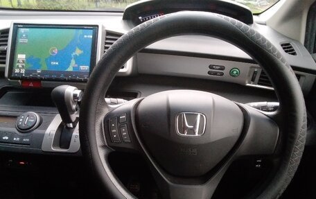 Honda Freed I, 2013 год, 1 389 000 рублей, 22 фотография