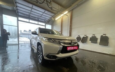 Mitsubishi Pajero Sport III рестайлинг, 2018 год, 3 300 000 рублей, 1 фотография