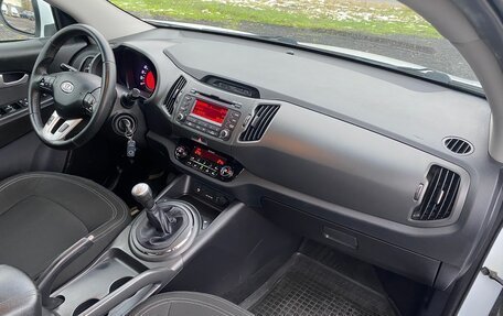 KIA Sportage III, 2012 год, 1 350 000 рублей, 18 фотография