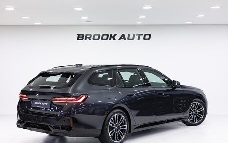 BMW 5 серия, 2024 год, 8 990 000 рублей, 6 фотография