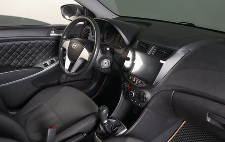 Hyundai Solaris II рестайлинг, 2011 год, 819 000 рублей, 11 фотография