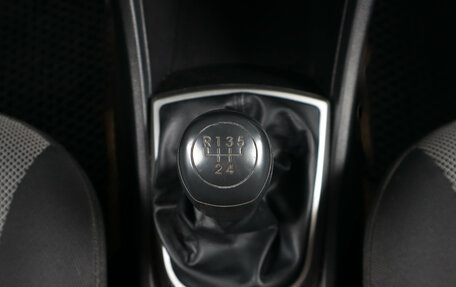 Hyundai Solaris II рестайлинг, 2011 год, 819 000 рублей, 15 фотография