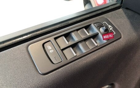 Land Rover Discovery Sport I рестайлинг, 2017 год, 2 230 000 рублей, 10 фотография