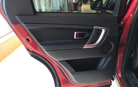 Land Rover Discovery Sport I рестайлинг, 2017 год, 2 230 000 рублей, 23 фотография